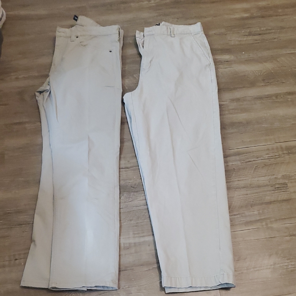 Chaps Light Khaki Men's Chino Pants - Straight Leg